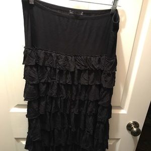 Chelsea and Theodore black ruffle skirt size XL